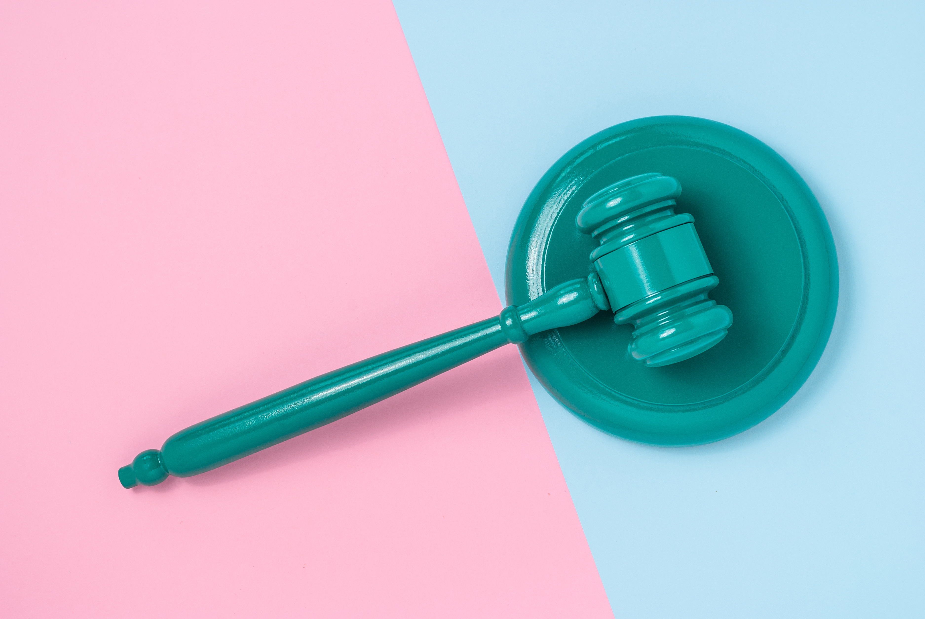 Gavel,Of,The,Judge,On,A,Pink,And,Blue,Background, Gavel,Of,The,Judge,On,A,Pink,And,Blue,Background,
